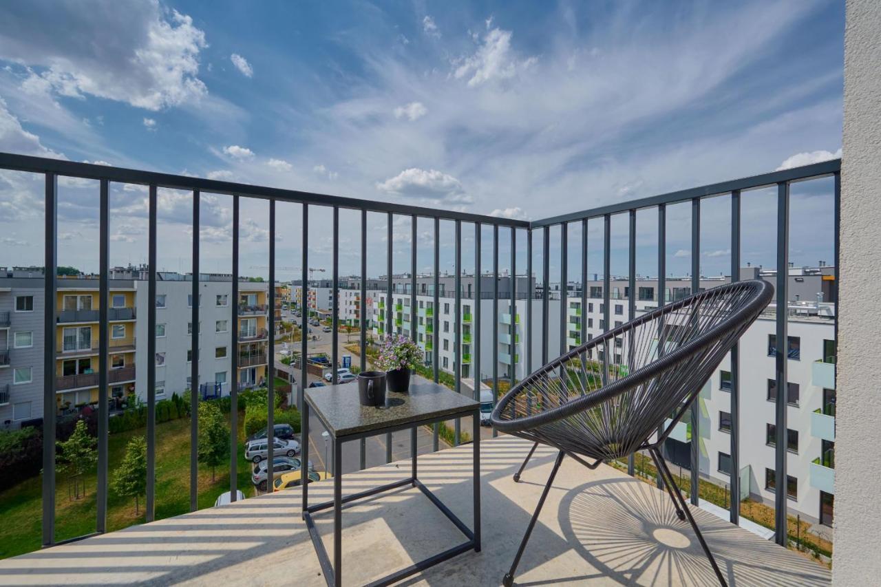 Exclusive Apartment With Balcony & Parking Wroclaw By Renters Prestige Εξωτερικό φωτογραφία