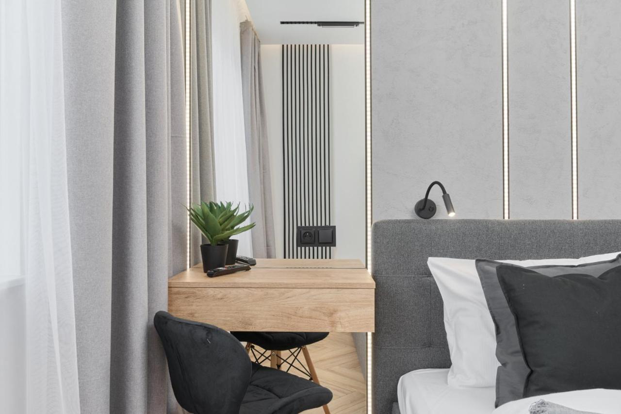 Exclusive Apartment With Balcony & Parking Wroclaw By Renters Prestige Εξωτερικό φωτογραφία