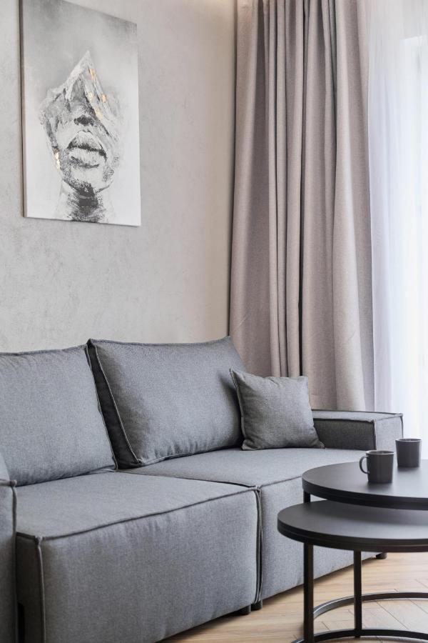 Exclusive Apartment With Balcony & Parking Wroclaw By Renters Prestige Εξωτερικό φωτογραφία
