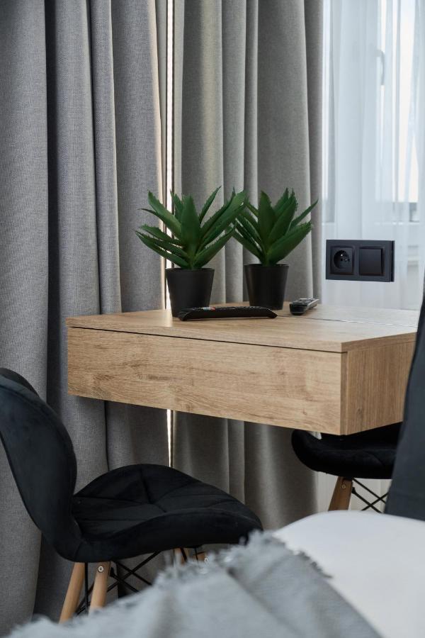 Exclusive Apartment With Balcony & Parking Wroclaw By Renters Prestige Εξωτερικό φωτογραφία