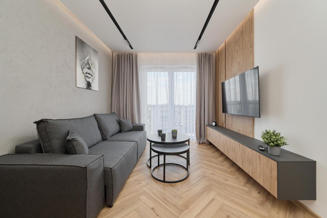 Exclusive Apartment With Balcony & Parking Wroclaw By Renters Prestige Εξωτερικό φωτογραφία
