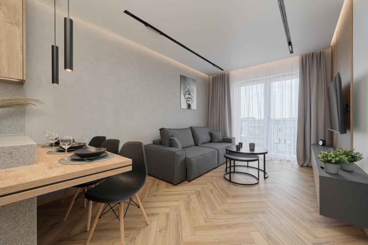 Exclusive Apartment With Balcony & Parking Wroclaw By Renters Prestige Εξωτερικό φωτογραφία