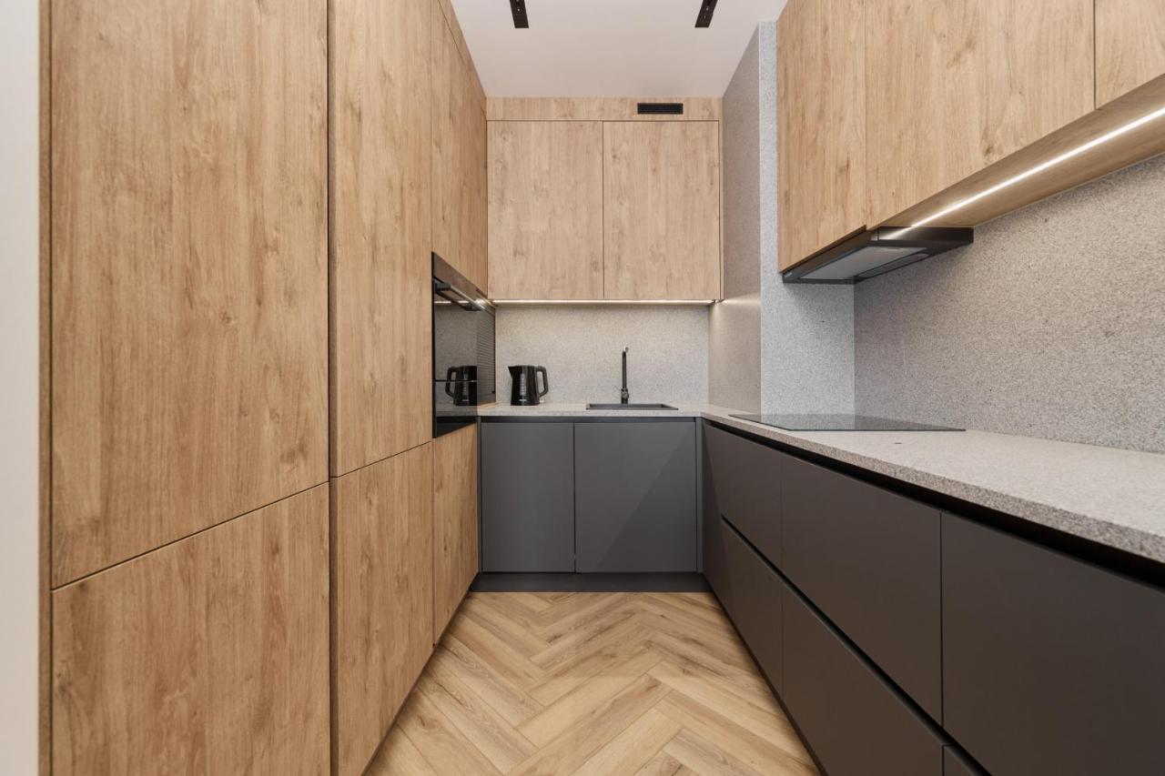 Exclusive Apartment With Balcony & Parking Wroclaw By Renters Prestige Εξωτερικό φωτογραφία