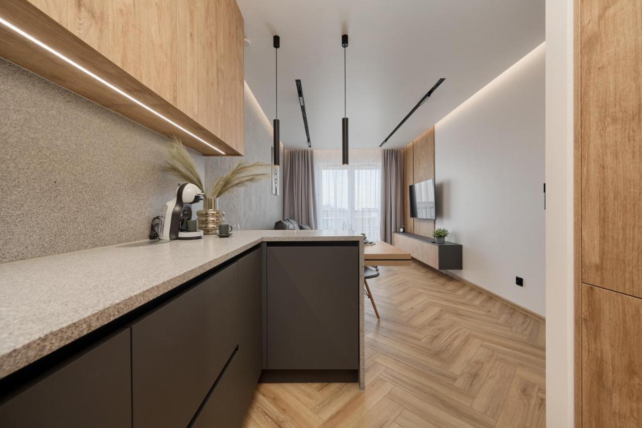 Exclusive Apartment With Balcony & Parking Wroclaw By Renters Prestige Εξωτερικό φωτογραφία