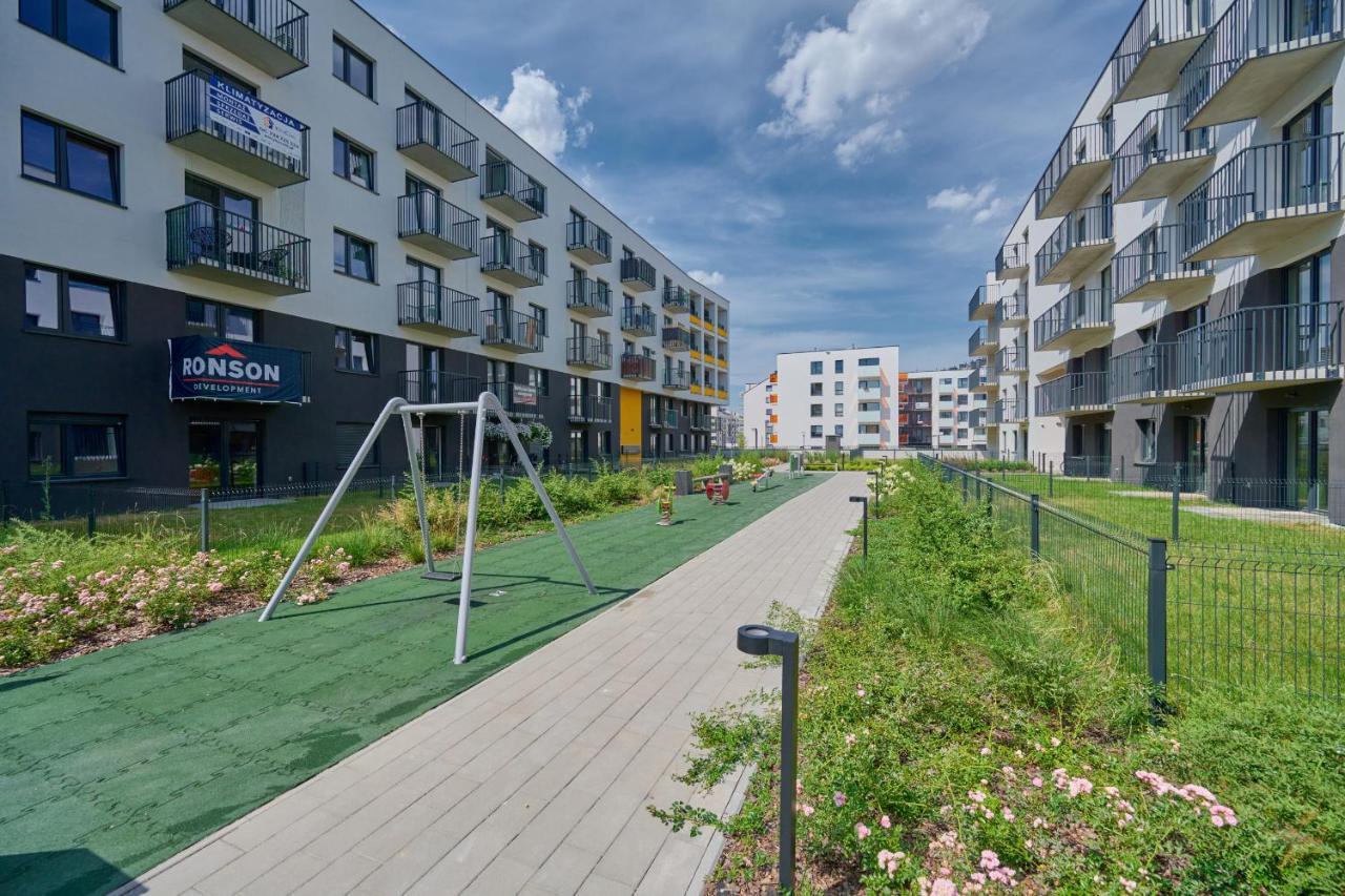 Exclusive Apartment With Balcony & Parking Wroclaw By Renters Prestige Εξωτερικό φωτογραφία